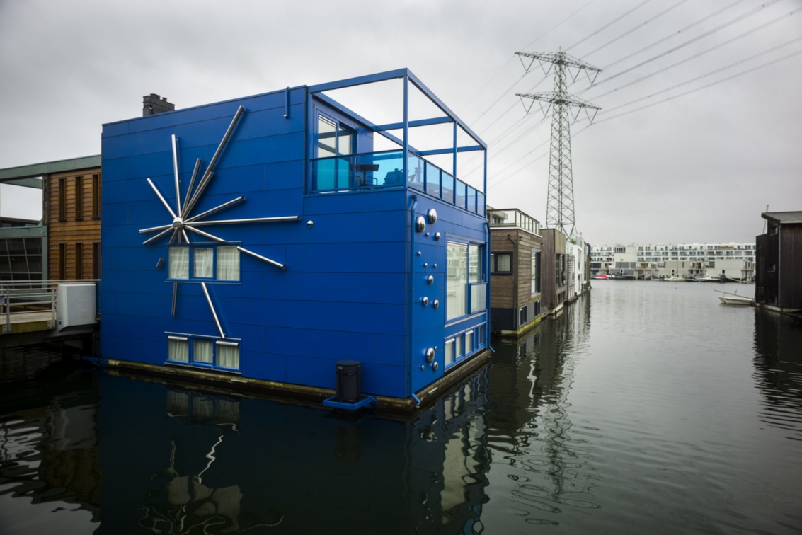 Schwimmende Häuser im Stadtteil Ijburg bei Amsterdam