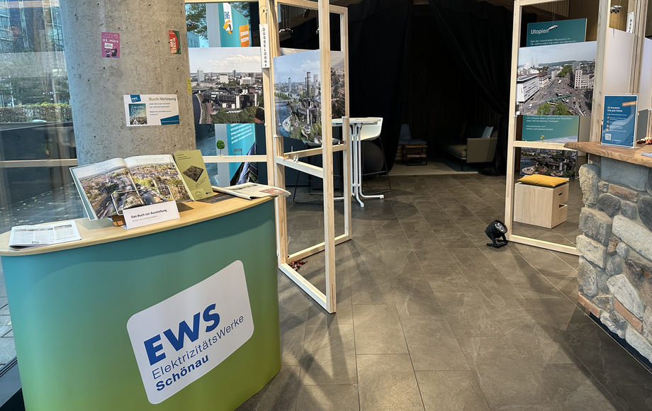 Impression von der Ausstellung «Zukunftsbilder 2045» im EWS-Store