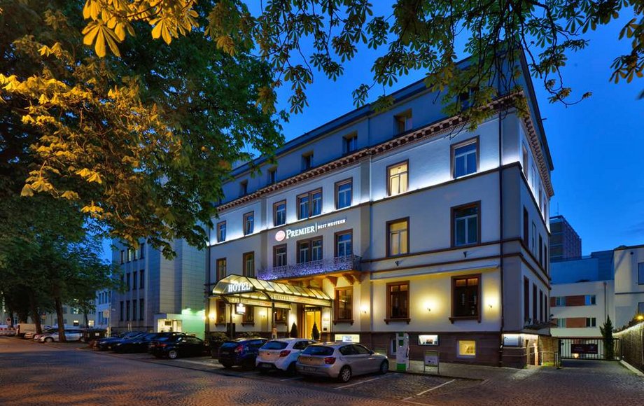 Außenansicht eines Hotels