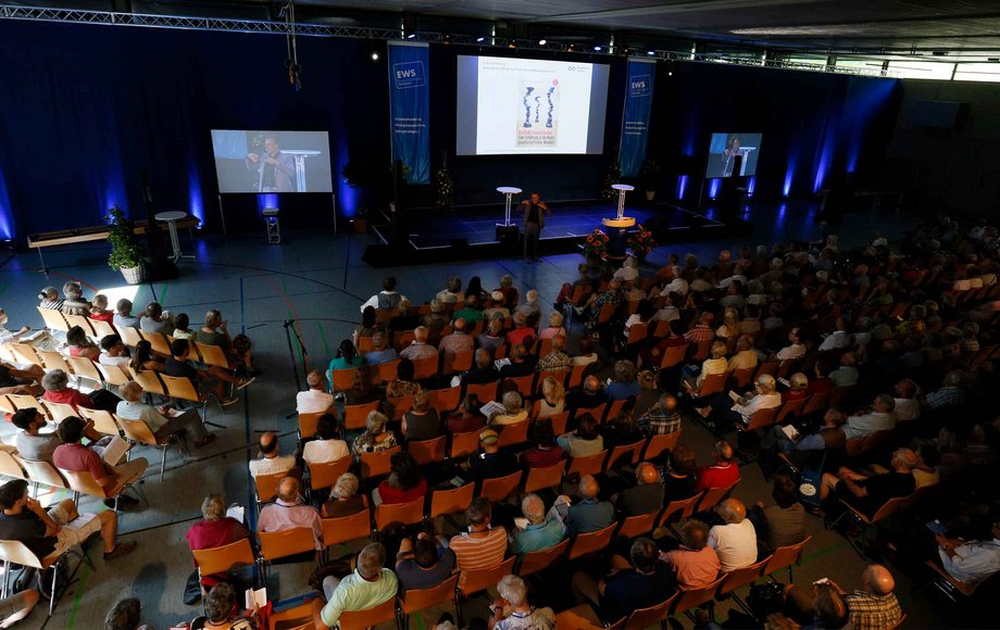 Volle Halle beim Schönauer Stromseminar