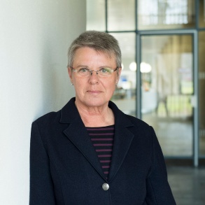 Porträt von Dr. Ingrid Schmale