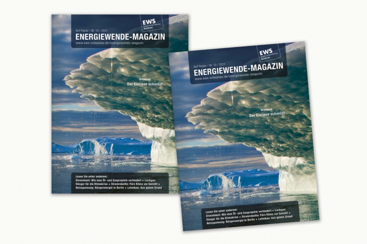 2 Printausgaben des Energiewende-Magazins auf einer Fläche
