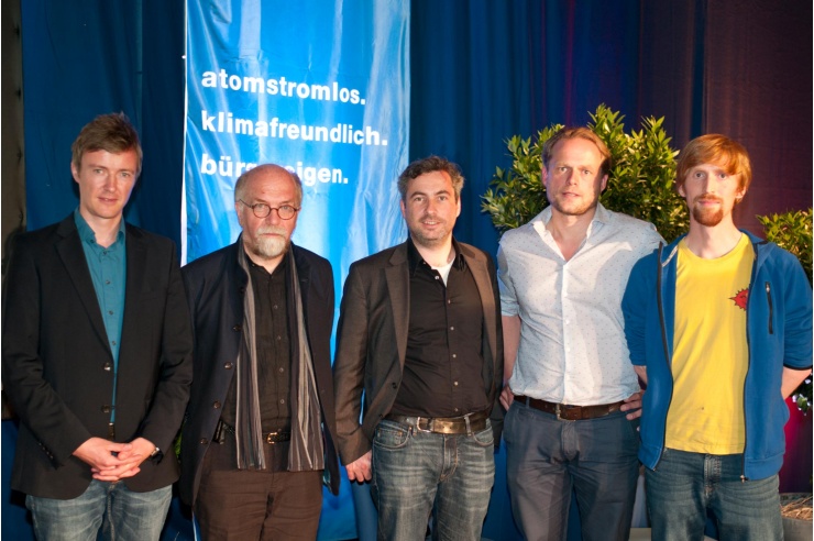 Gruppenbild: Fünf Referenten auf der Bühne des Schönauer Stromseminars
