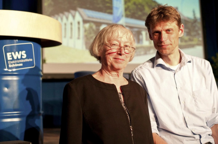 Ursula Sladek und Bernward Janzing auf der Bühne des Stromseminars