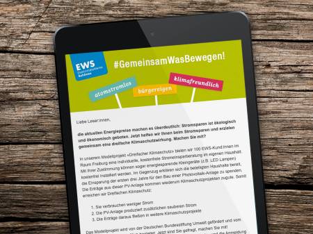 Der EWS-Newsletter wird auf einem Tablet-Computer angezeigt.