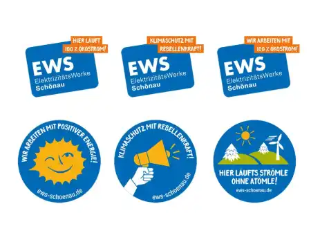 Verschiedene Online-Sticker der EWS mit unterschiedlichen Slogans wie «Hier läuft´s Strömle ohne Atömle»