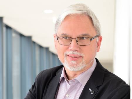 Portraitfoto des Interviewpartners