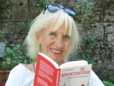 /energiewende-magazin/.galleries/032/klimajournalismus-torsten-schaefer.webp?__scale=h:556,w:740,cx:3,cy:1,ch:681,cw:907