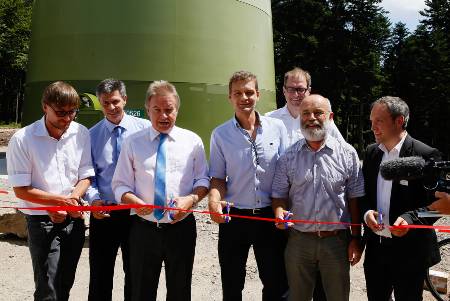 Minister Untersteller bei der Eröffnung des Windparks