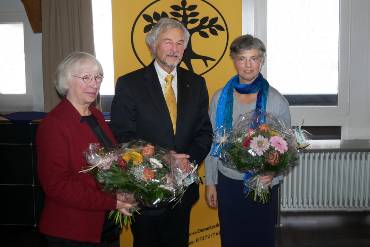 Ursula Sladek, Hans-Joachim Ritter und Sabine Kauffmann bei der Auszeichnung von Frau Sladek als Ökologia 2019