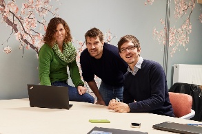 Alma Spribille, Andreas Schmucker und Nico Tucher in enem Besprechungsraum des Kreativpark Lokhalle