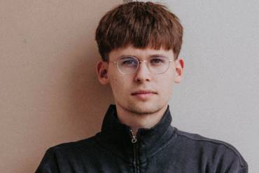 Portraitfoto von Jakob Springfeld