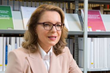 Claudia Kemfert im Gespräch mit Benjamin von Brackel